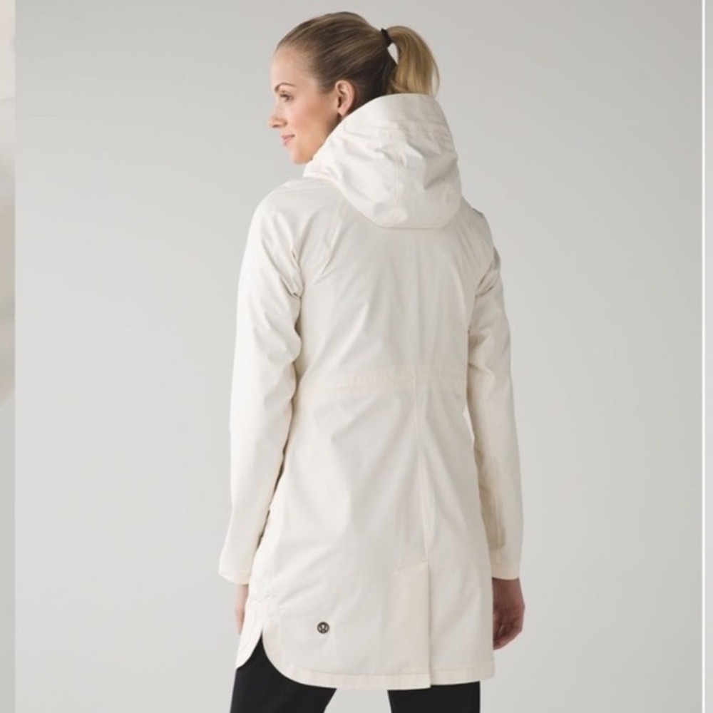 Lululemon Definitely Raining Jacket‎ Longline Trench Cream Beige Hooded Size 2
